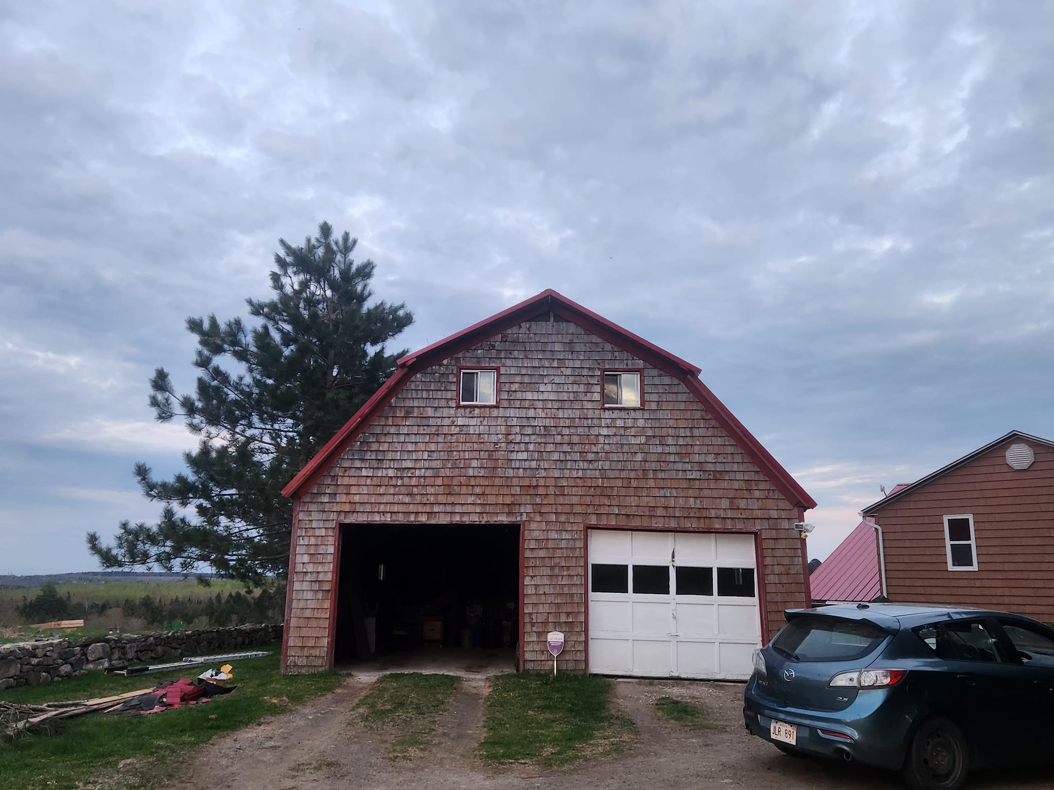 Completed roofing project